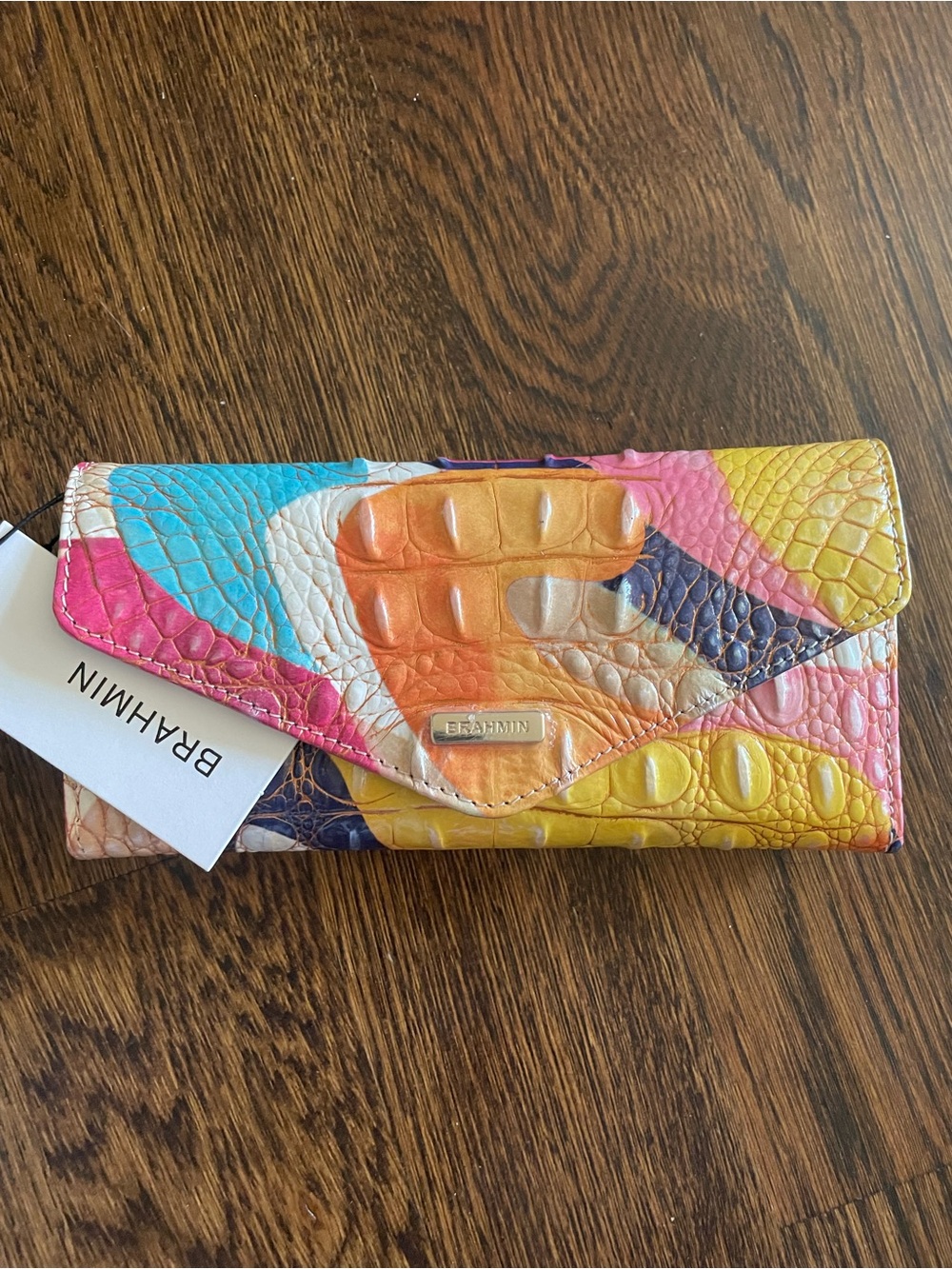 Brahmin expression nwt Veronica Multicolor Embossed Leather Wallet